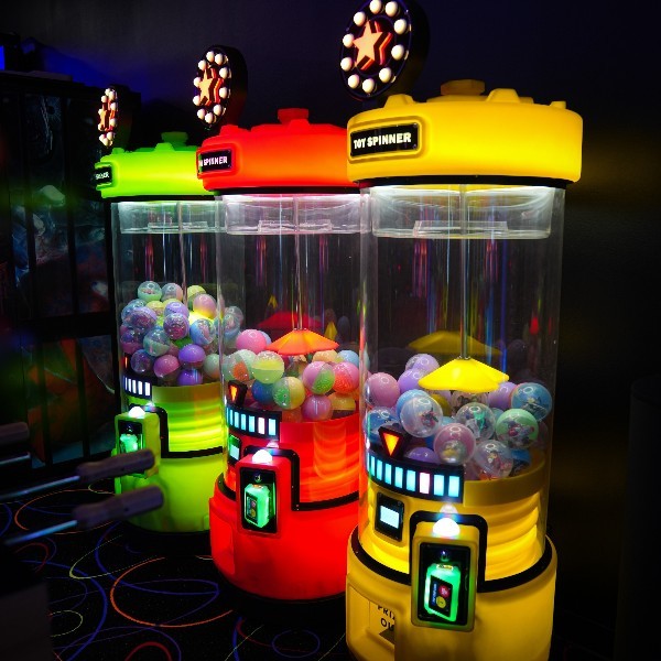 Toy Spinner – Capsule Toy Claw Machine - Coin Operated