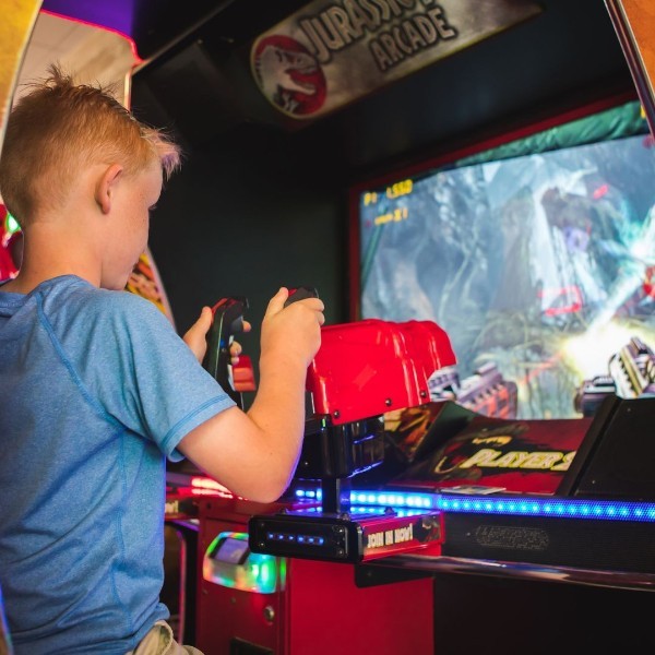 Jurassic Park by Raw Thrills - 55” HD - Arcade Machine