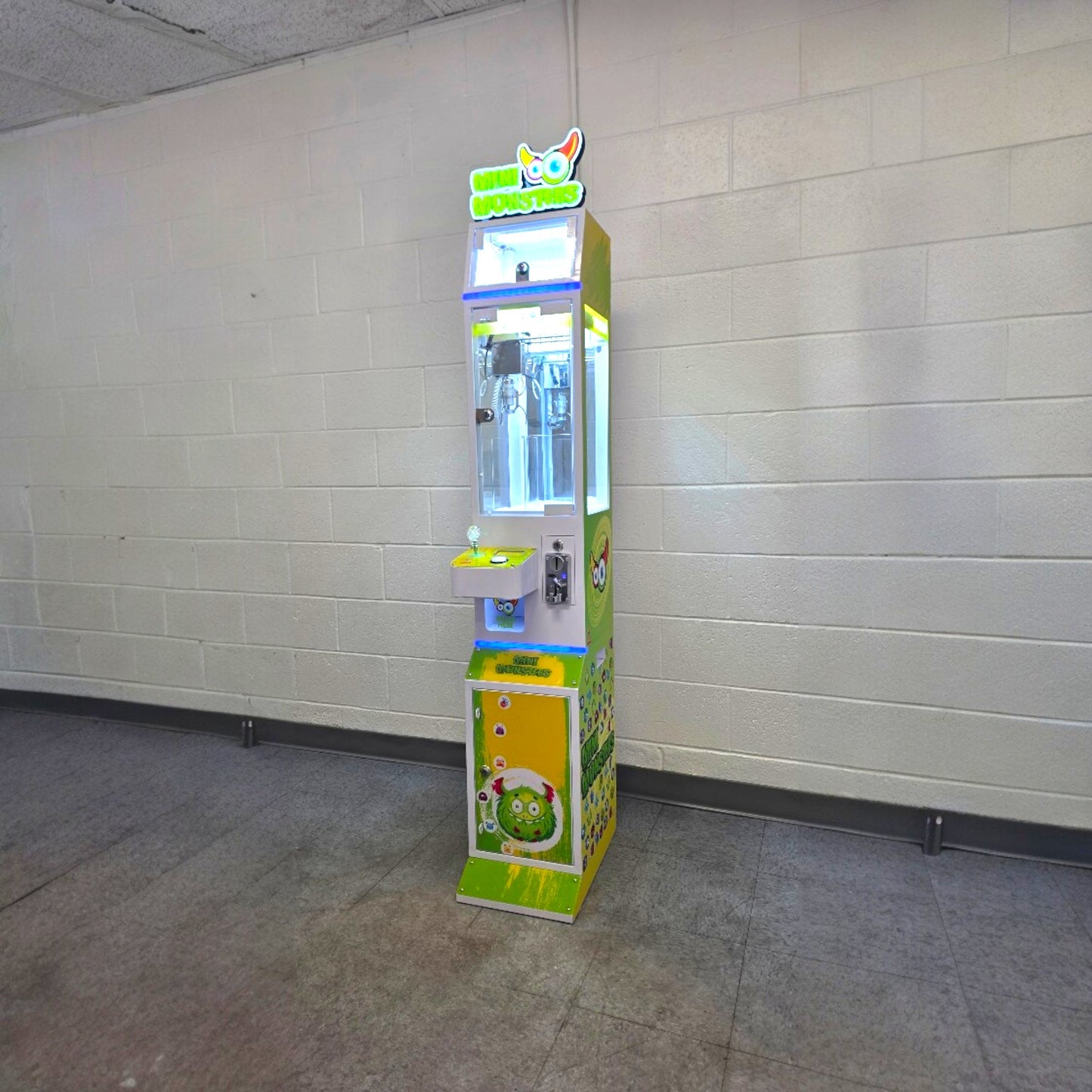 Mini Monsters Unlock the Prize Claw Machine  – Coin Operated