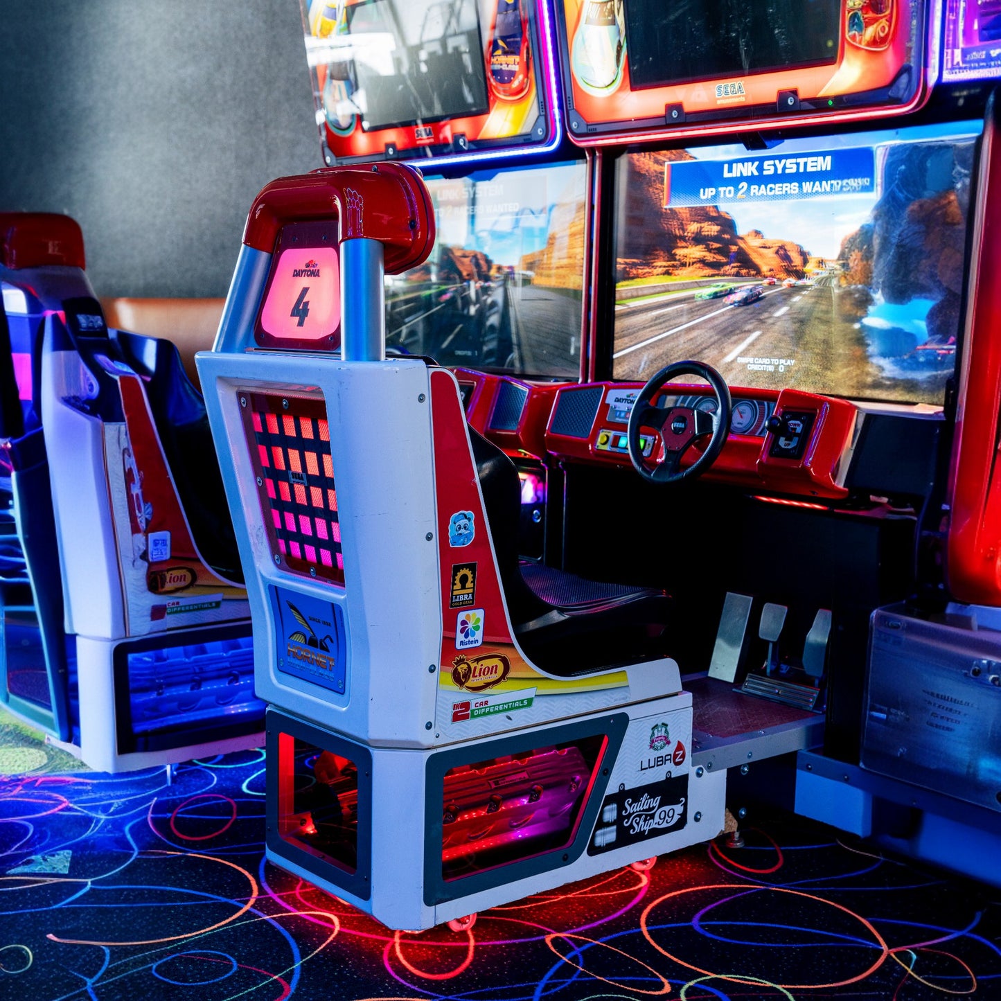 Daytona Championship USA DLX by Sega – 47” LED - Arcade