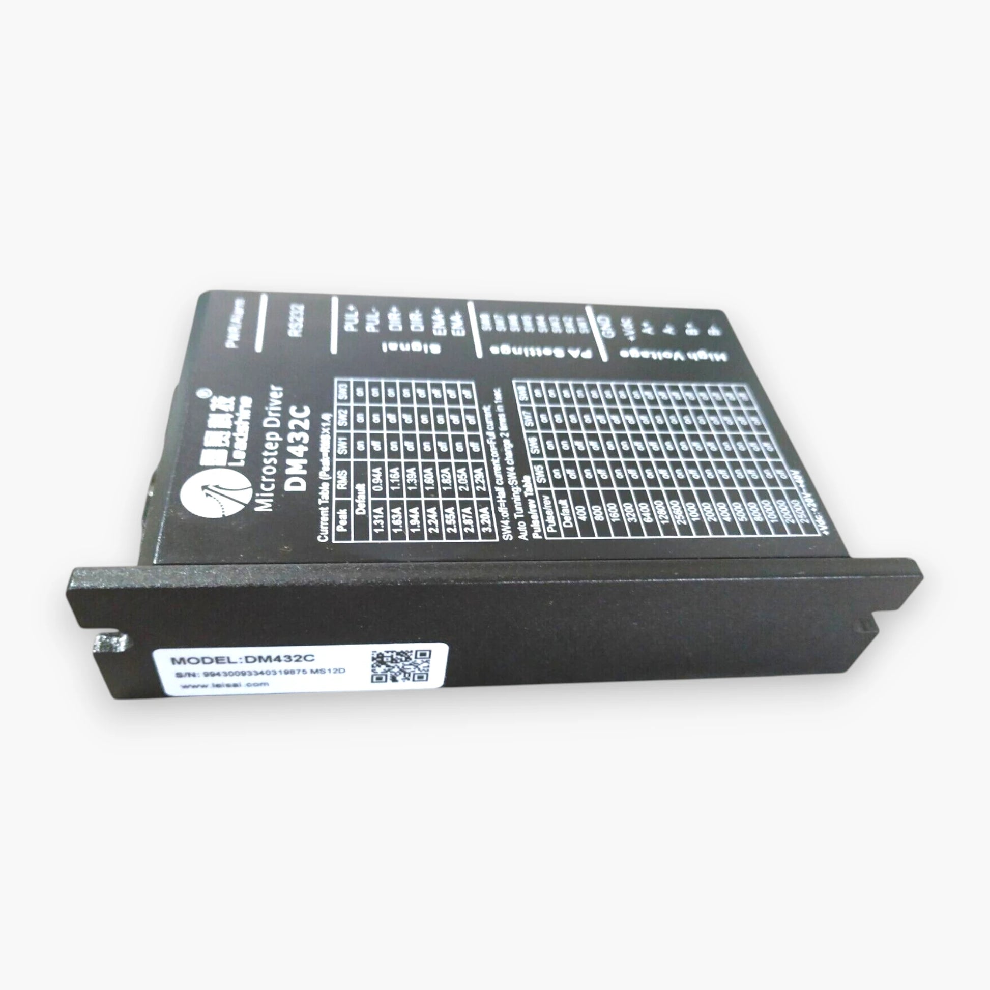Leadshine DM432C stepper motor driver showing control terminals and DIP switches