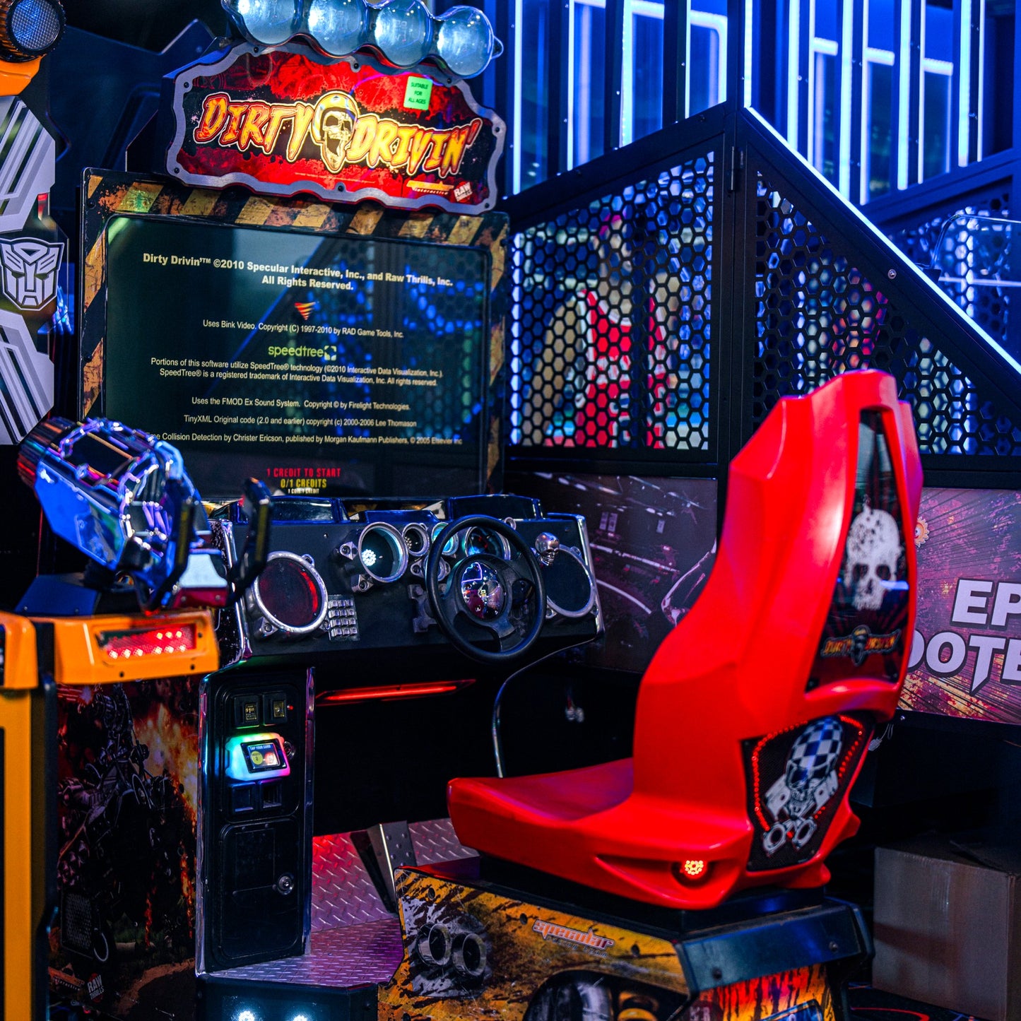 Dirty Drivin’ by Raw Thrills – 42″ HD - Arcade Racer Machine